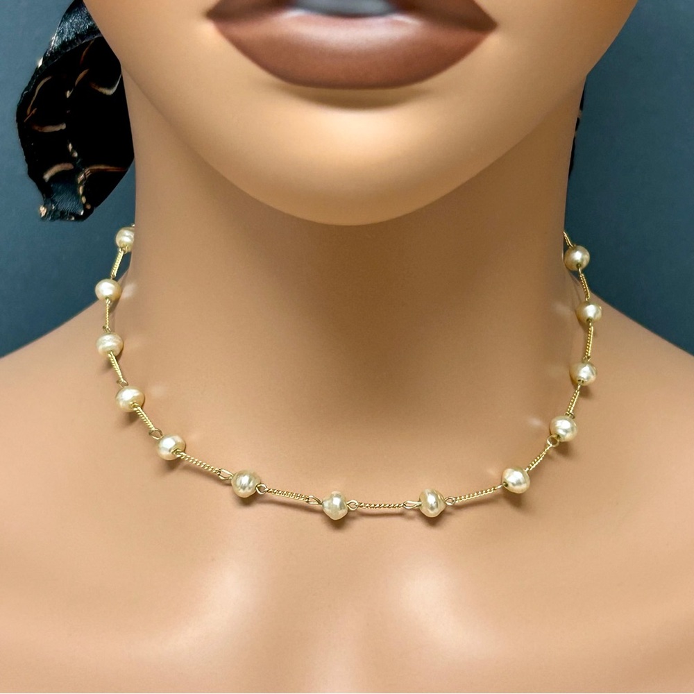 Liz Claiborne Delicate Pearl & Gold Necklace*